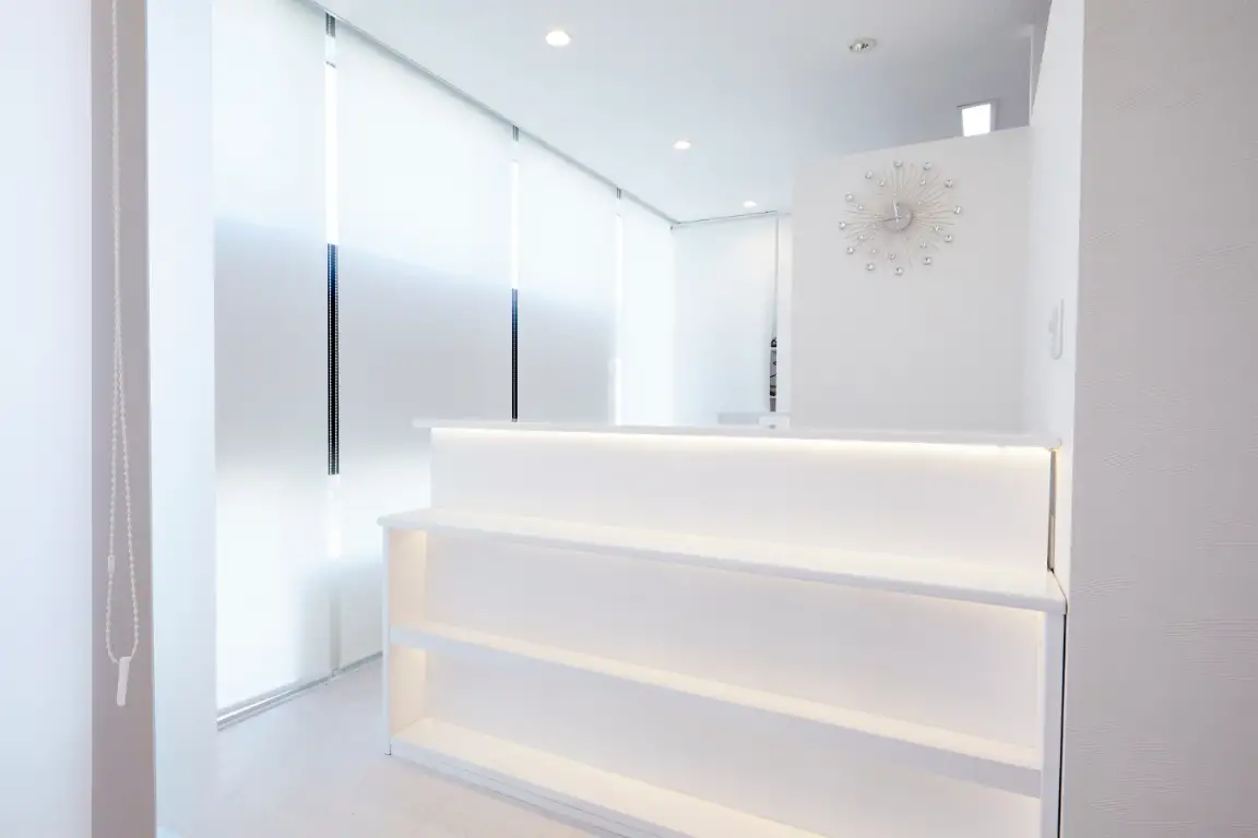 激安直営店 クリニック紹介｜小倉の美容皮膚科カラーグランツクリニック 健康/医学