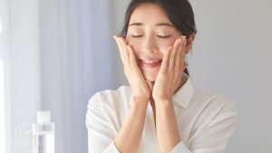 老化細胞が肌に及ぼす影響とは？～真皮層で起こる変化と美容皮膚科でできるエイジングケア～
