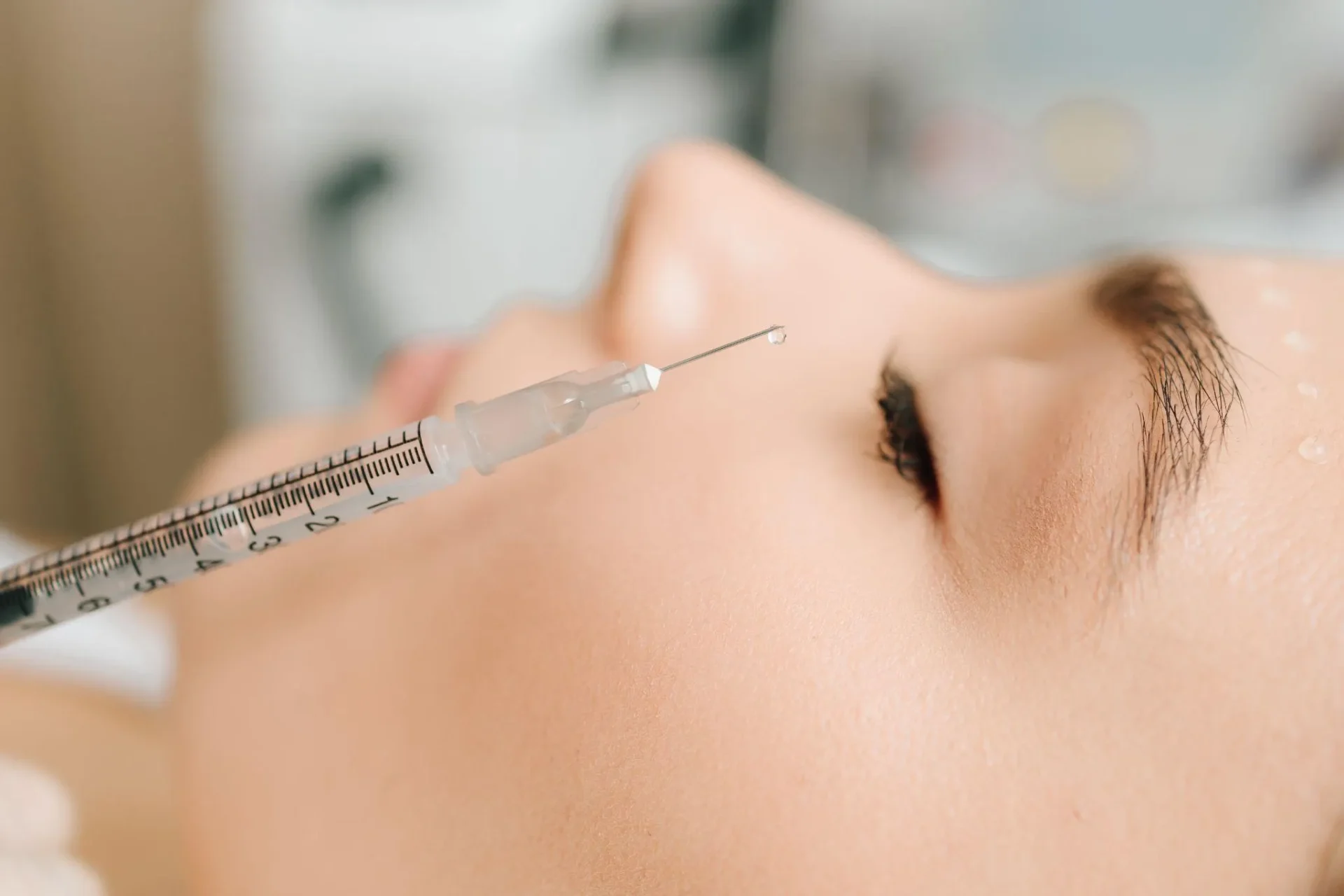 【部位別】ヒアルロン酸注射のダウンタイムの特徴