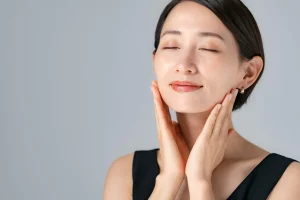 糸リフトのダウンタイムはいつまで？症状・経過と過ごし方を解説