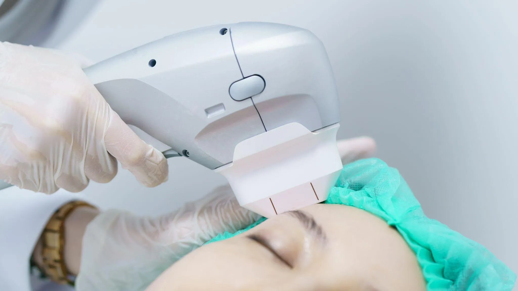 糸リフトの効果を高める他施術との組み合わせ