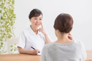 美容皮膚科と皮膚科の違い｜症状別の受診先と治療内容を解説